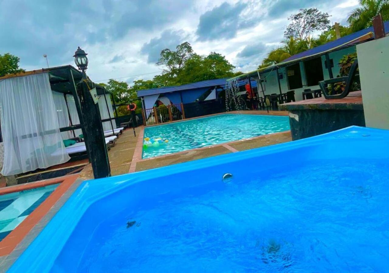 Llano Dorado Hotel Campestre Granja Campo Alegre Exteriör bild