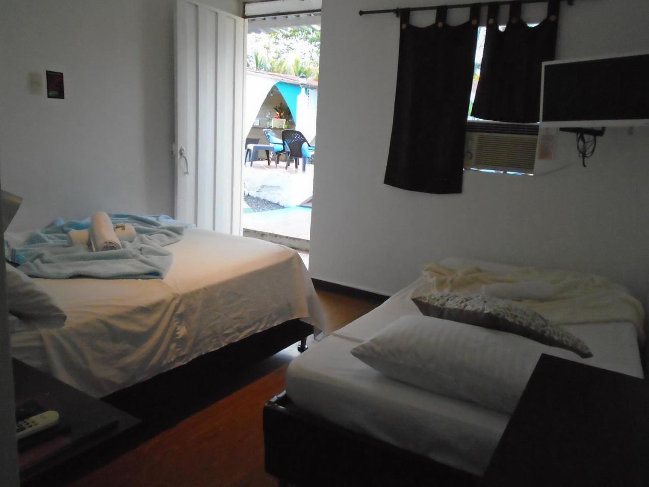 Llano Dorado Hotel Campestre Granja Campo Alegre Exteriör bild
